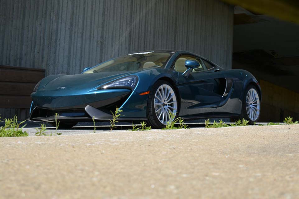 2017 McLaren 570GT