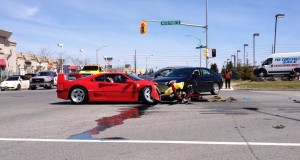 Une Ferrari F40 impliquée dans un accident à Toronto