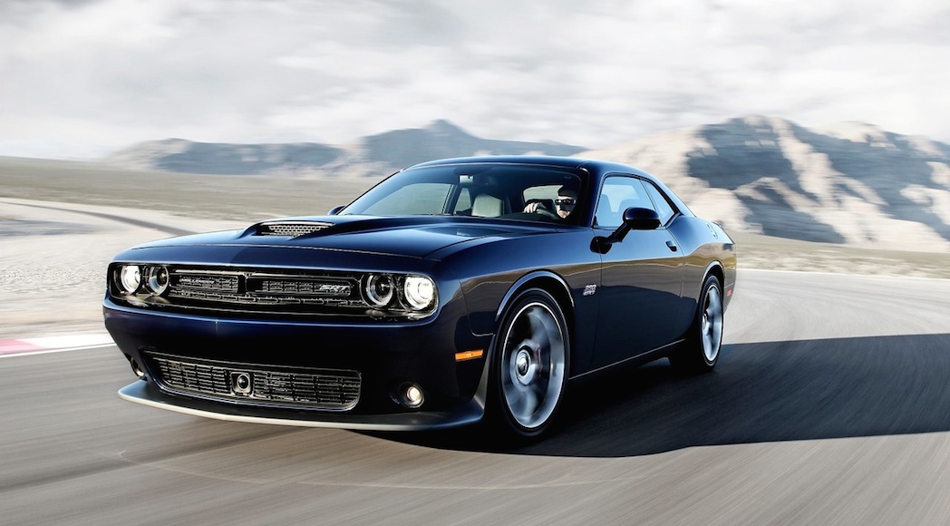 3-Dodge-Challenger_SRT_2015_1280x960_wallpaper_01