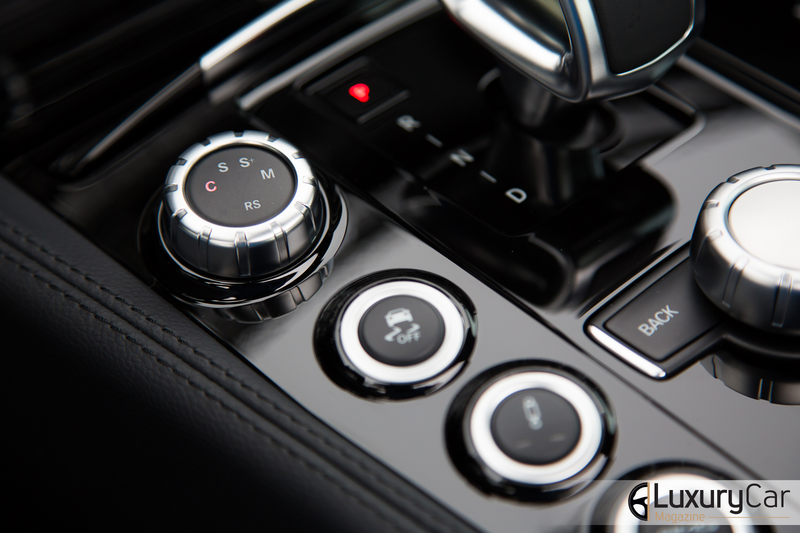 Mercedes-Benz CLA 63AMG-64