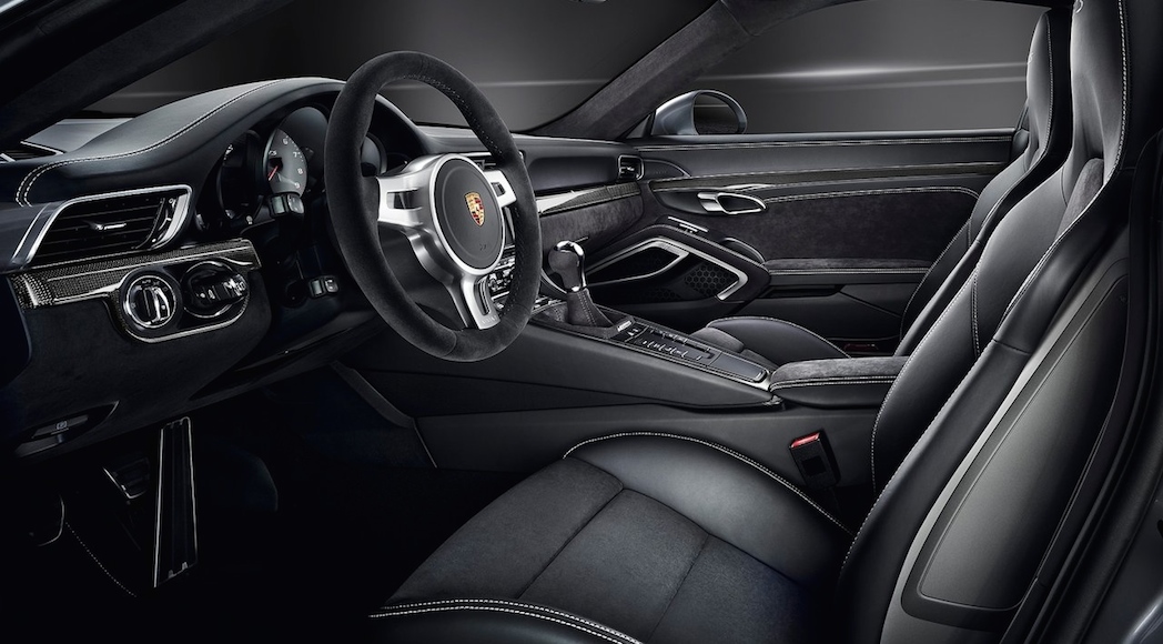 10-Porsche-911_Carrera_GTS_2015