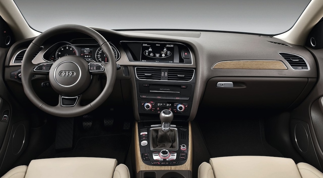 11-Audi-A4_2013