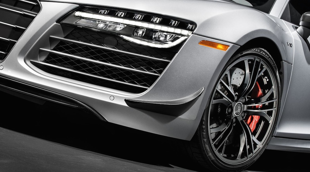 3-Audi-R8-V10-Competition-2015