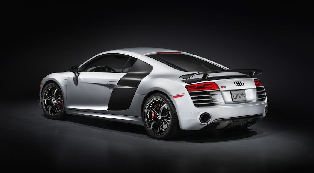 9-Audi-R8-V10-Competition-2015