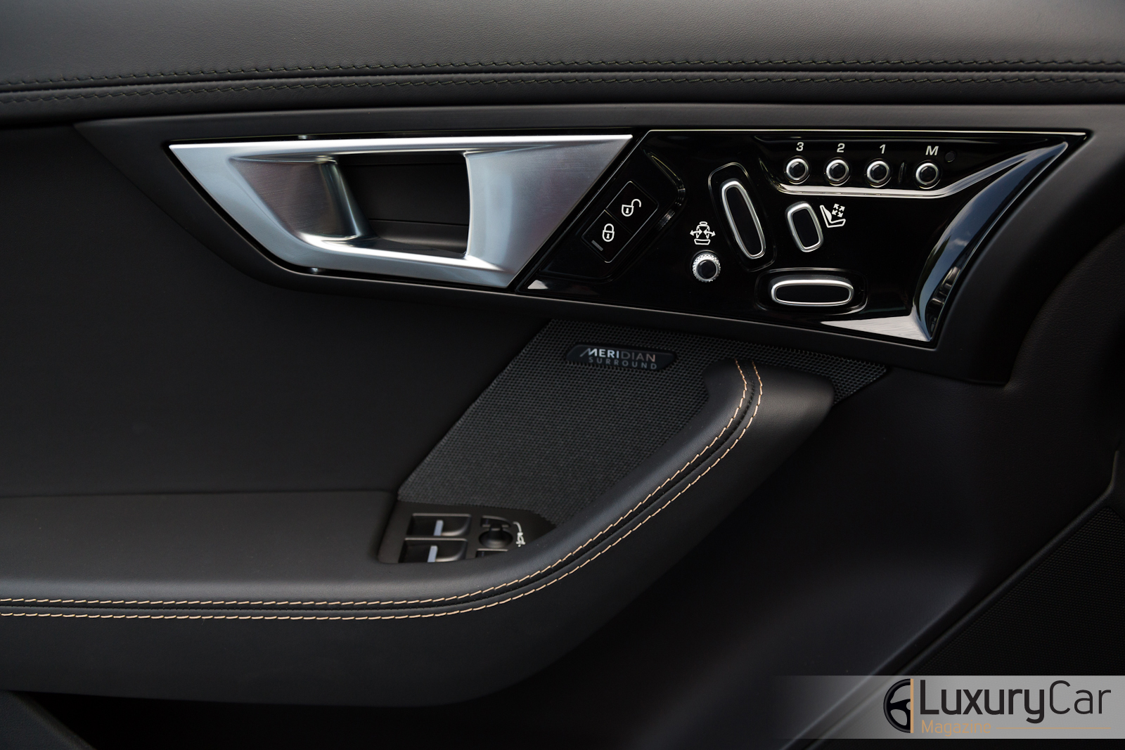 Jaguar F-Type S coupe-85