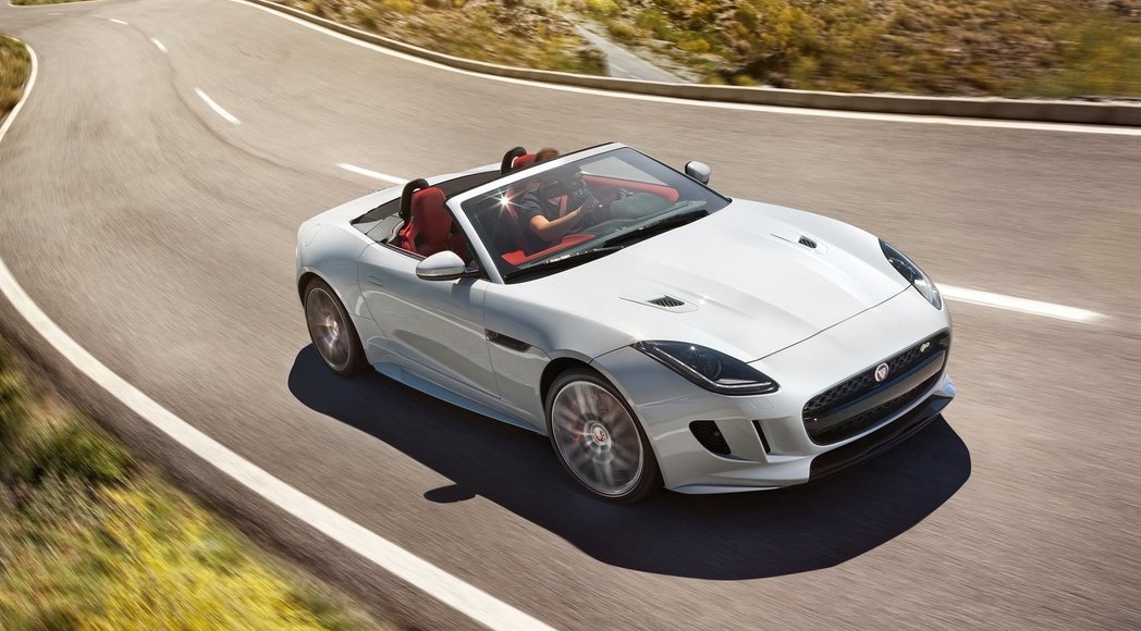 2-Jaguar-F-Type_2016_1280x960_wallpaper_01