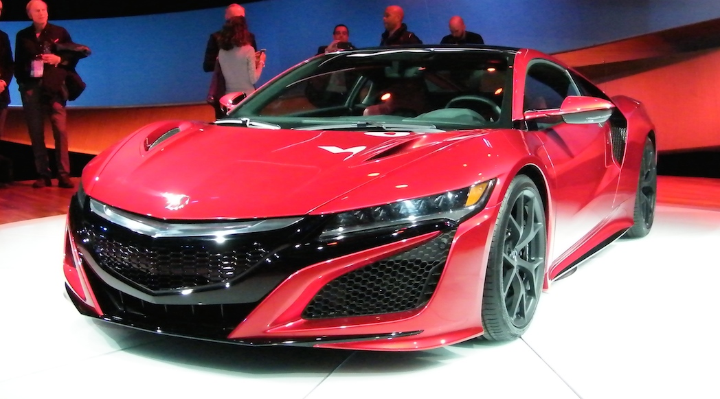2-Acura-NSX-2016