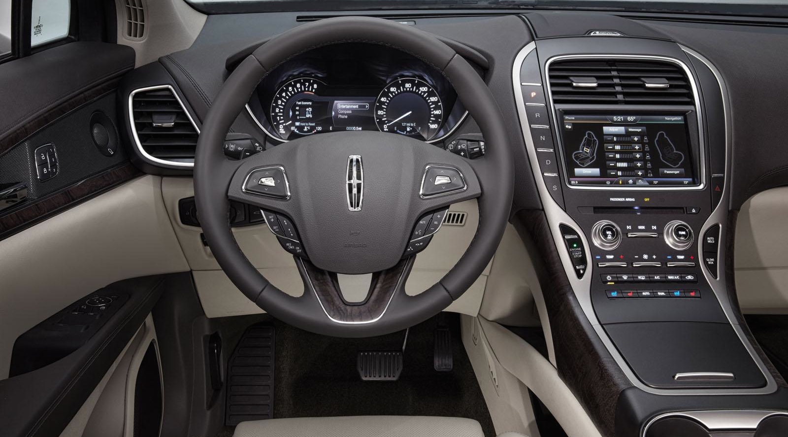 29-Lincoln-MKX-2016