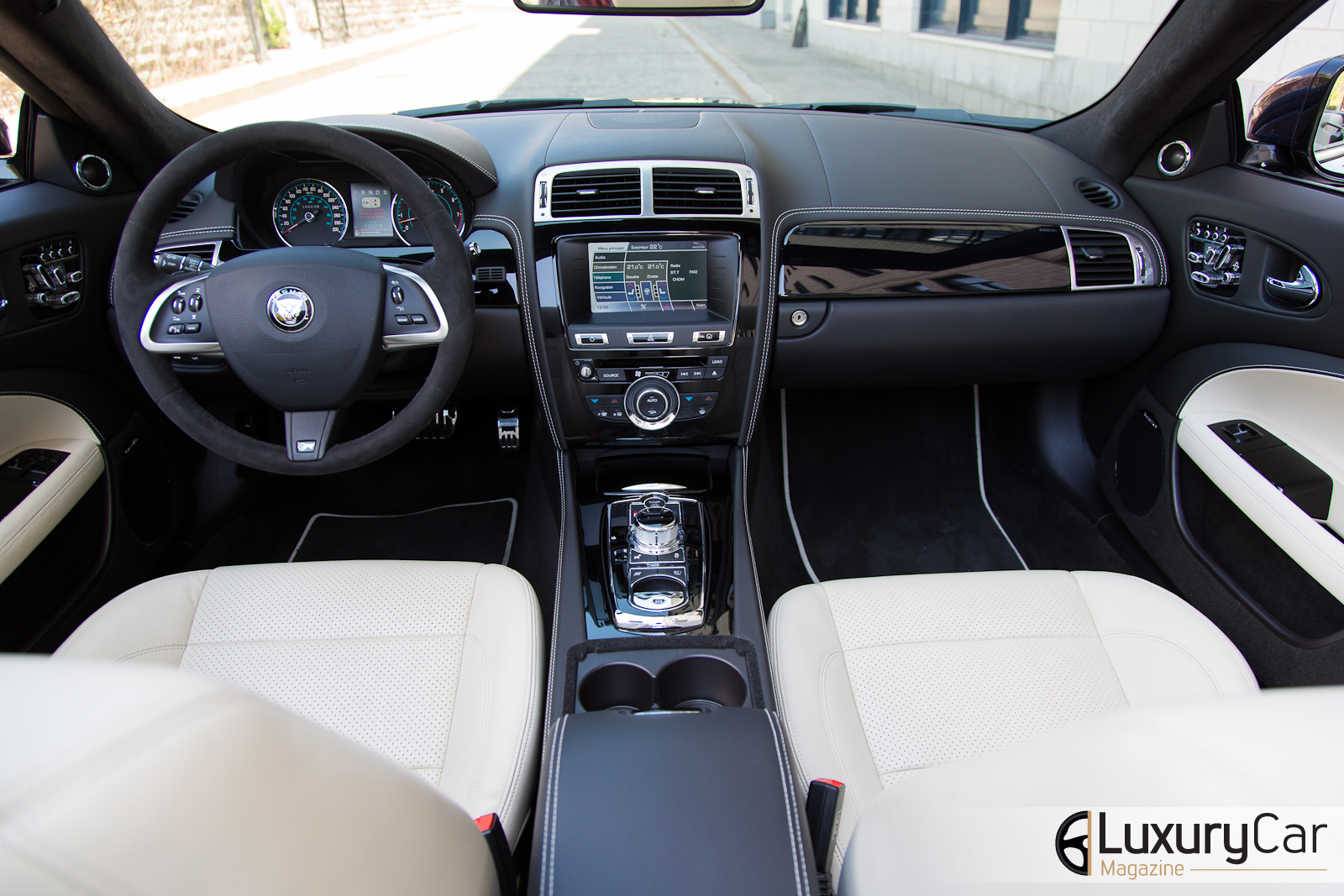 Jaguar XK-R convertible-45