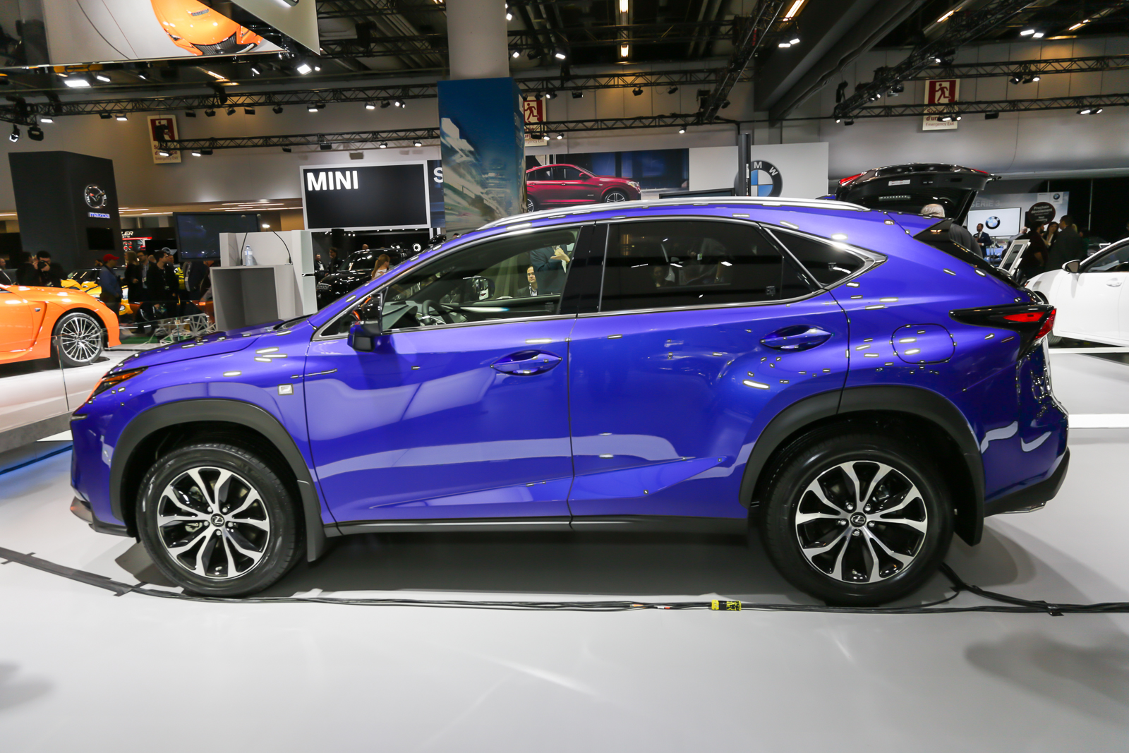 Lexus NX 2015-10