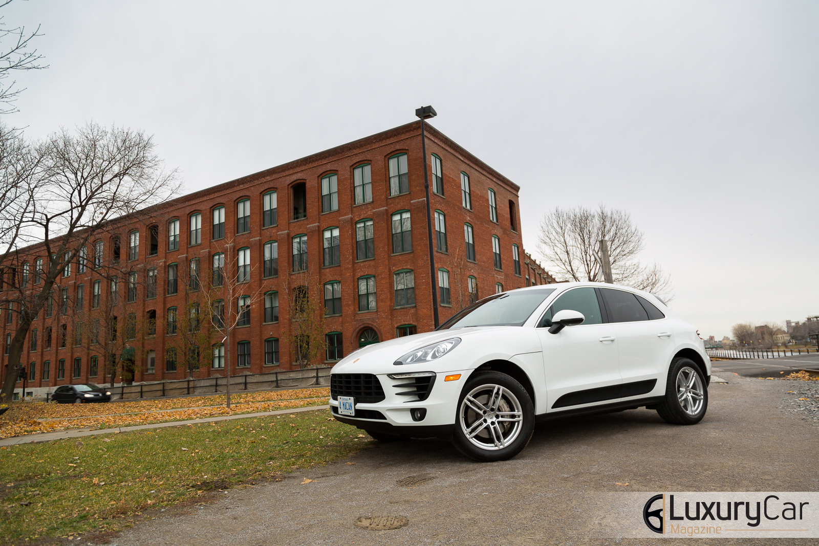 Porsche-Macan-S-2015-1