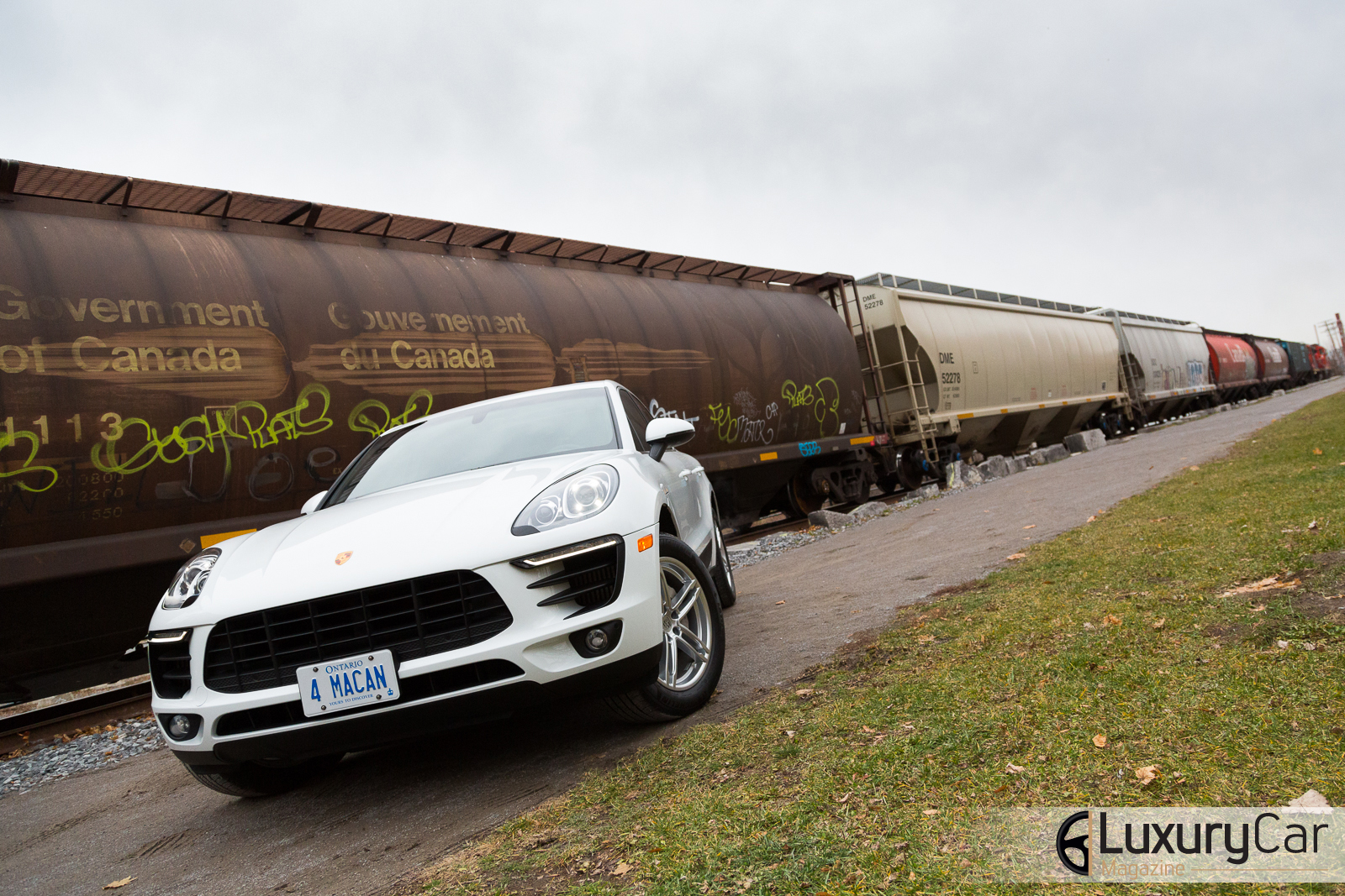 Porsche-Macan-S-2015-21