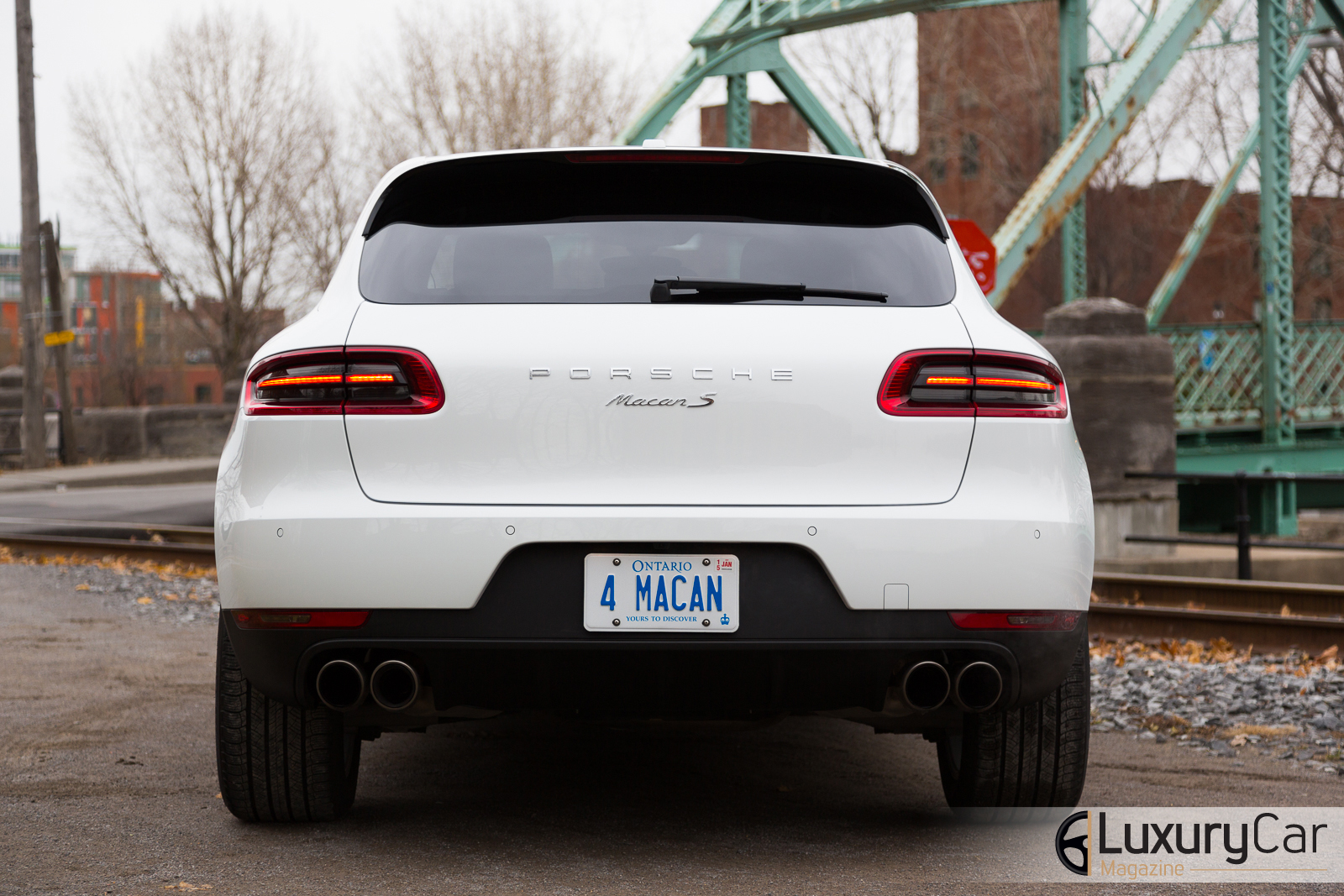 Porsche-Macan-S-2015-30