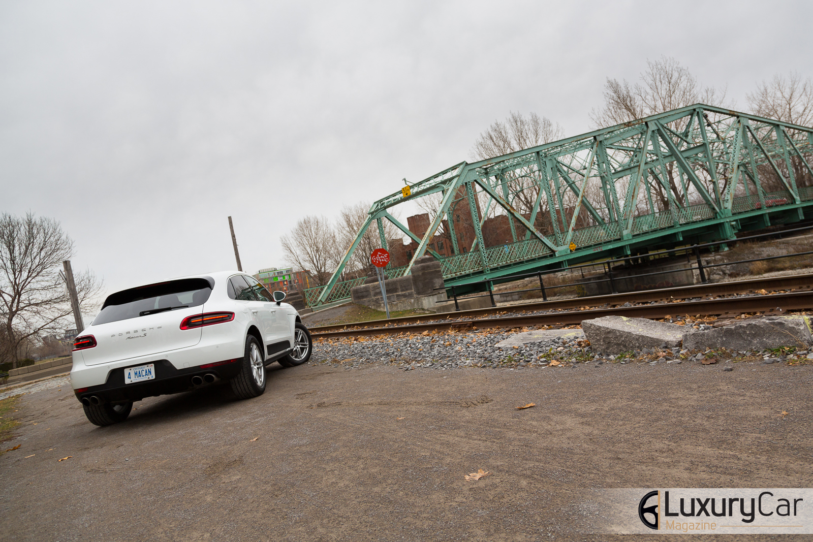 Porsche-Macan-S-2015-38