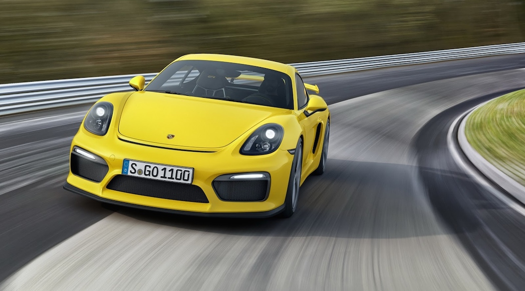 2-Porsche-Cayman-GT4-2