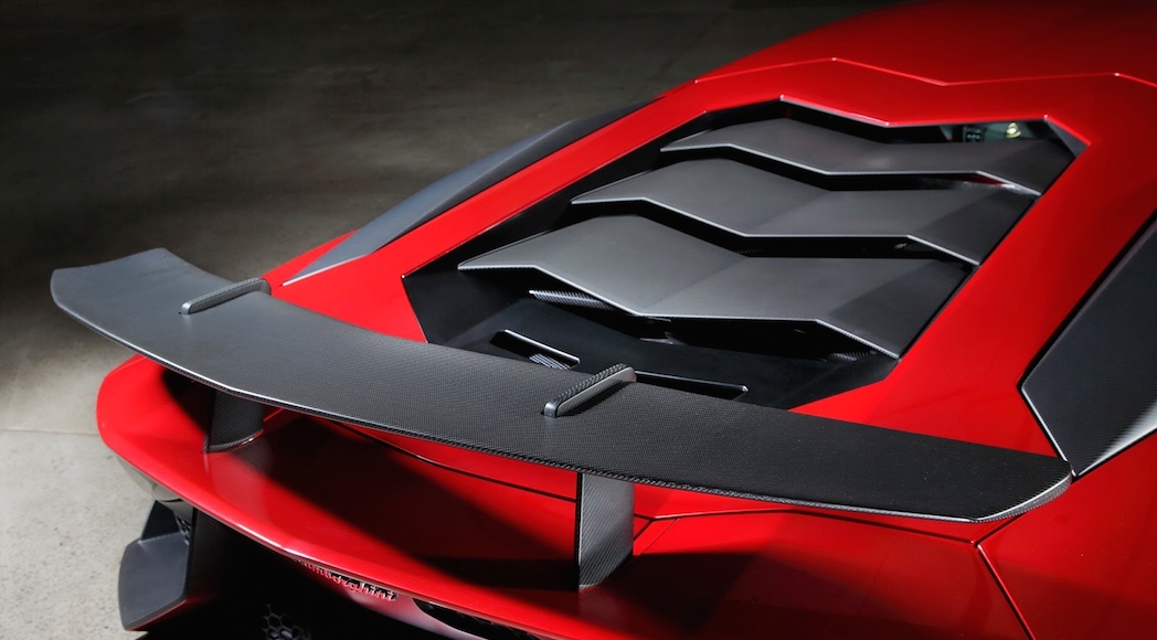 11-Lamborghini-Aventador-SV-Carscoops15