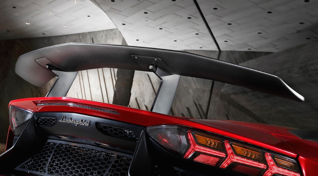 12-Lamborghini-Aventador-SV-Carscoops14