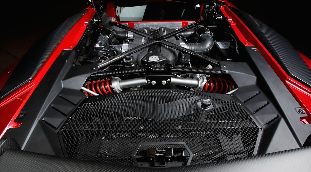14-Lamborghini-Aventador-SV-Carscoops12