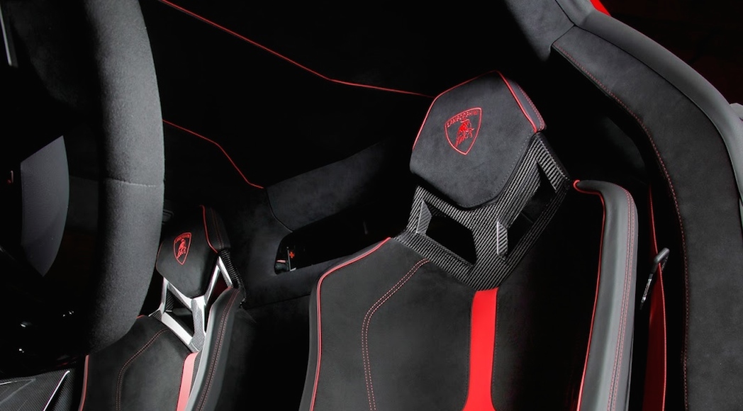 17-Lamborghini-Aventador-SV-Carscoops20