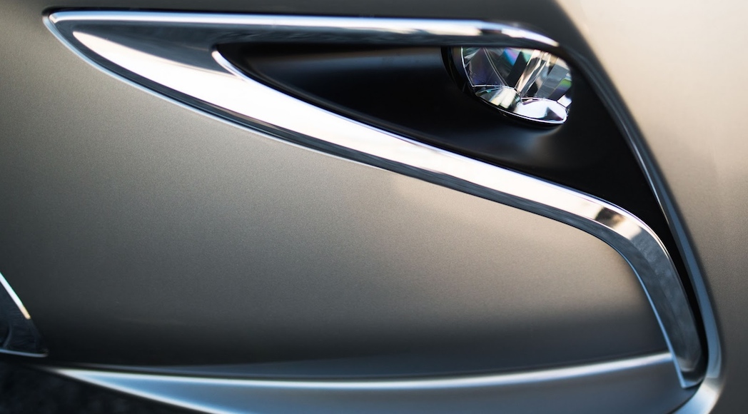 5-2016-Lexus-ES-350-13