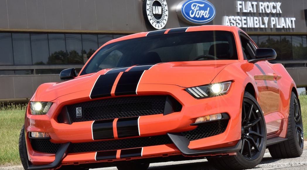 Ford-Mustang-Shelby-GT350-production-start-2