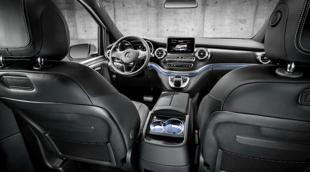 Mercedes-Benz-V-Class-AMG-Line-4