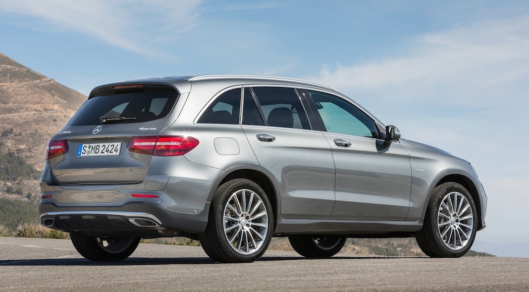 15-Mercedes-Benz-GLC_2016_1600x1200_wallpaper_33