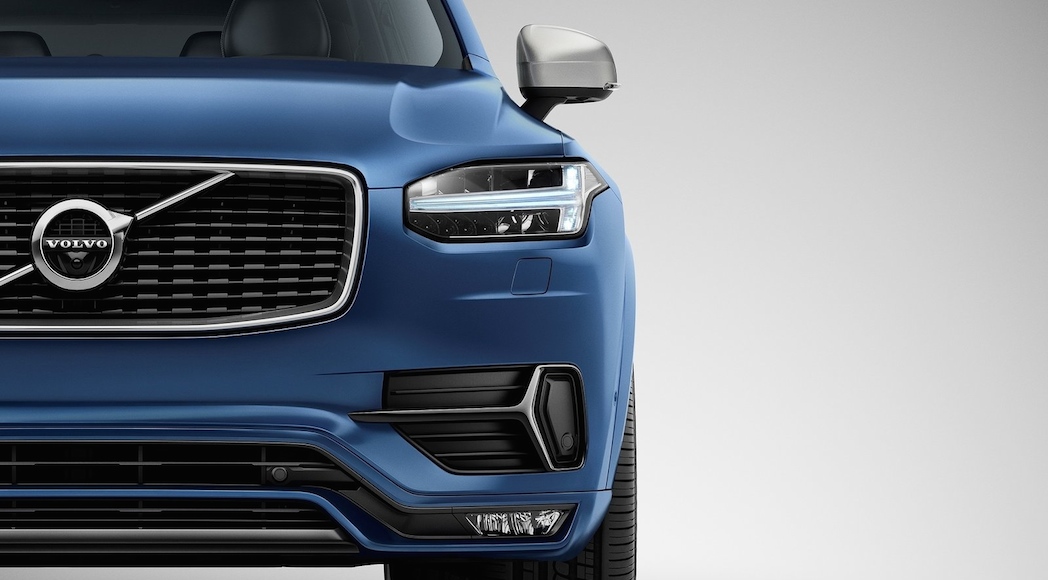 4-Volvo XC90 R-Design 2015