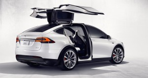 Enfin, on commence à découvrir le Tesla Model X 2016