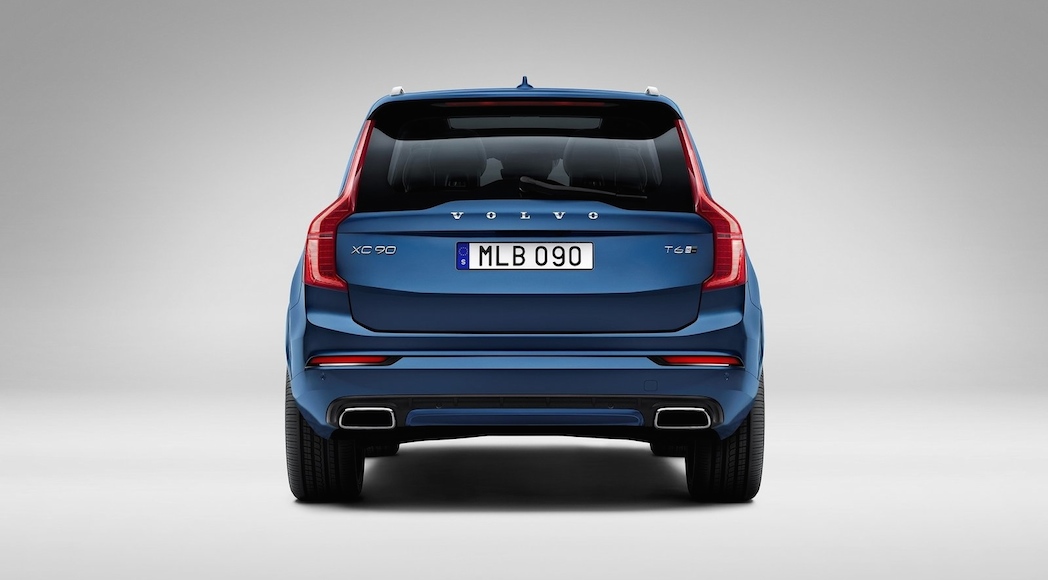 8-Volvo XC90 R-Design 2015