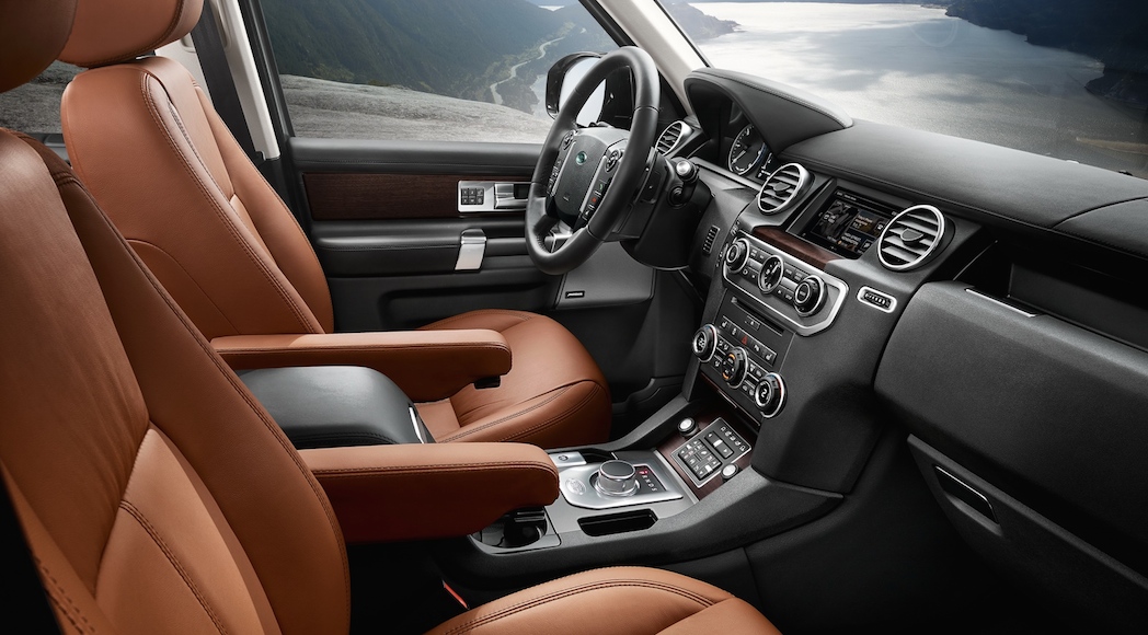 12-Land-Rover-Discovery-Landmark-14