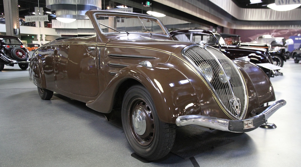 Peugeot 402L Cabriolet Métallique Découvrable 1937-2