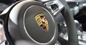 Un profit de $ 17 250 par Porsche vendue, $ 90 000 par Ferrari