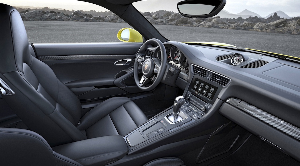 Porsche 911 Turbo S  2017-6