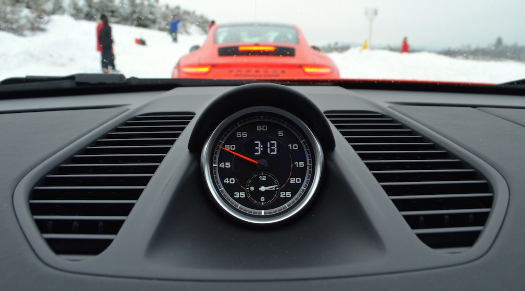 29-Porsche 911 Carrera 4 GTS-27
