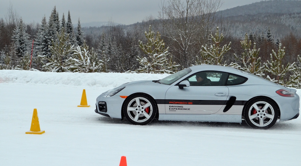 54-Porsche Cayman GTS