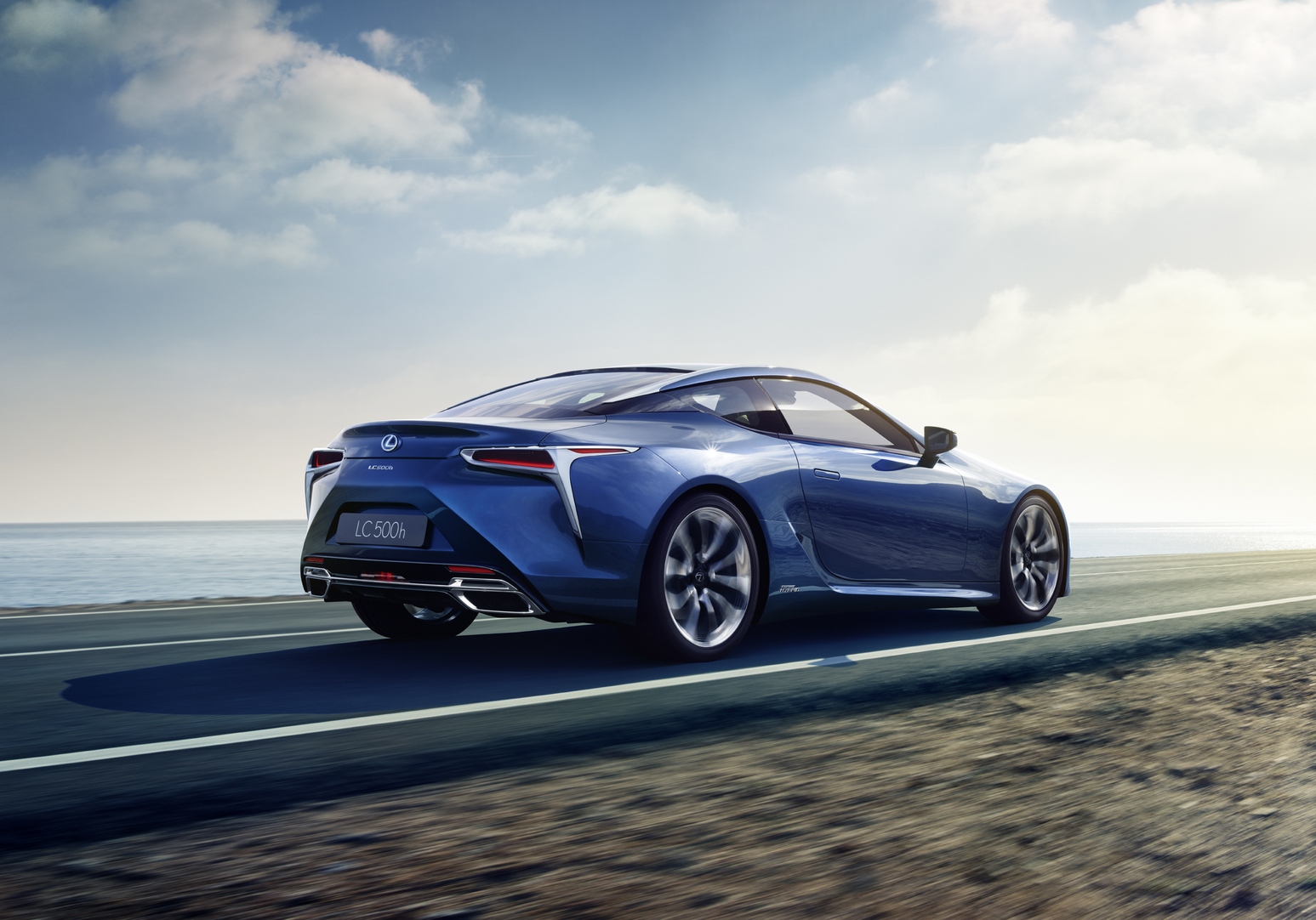 Lexus LC500h-2