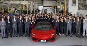 Lamborghini produit la 5000e Aventador