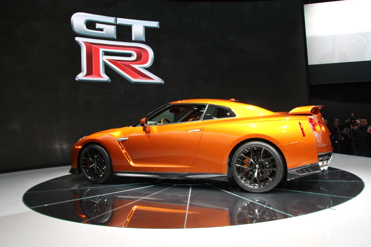 Nissan GT-R 2017 (17)