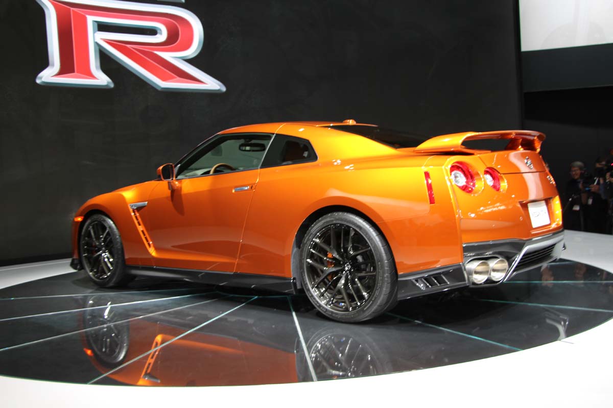 Nissan GT-R 2017 (18)