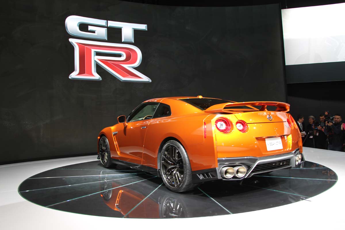 Nissan GT-R 2017 (19)
