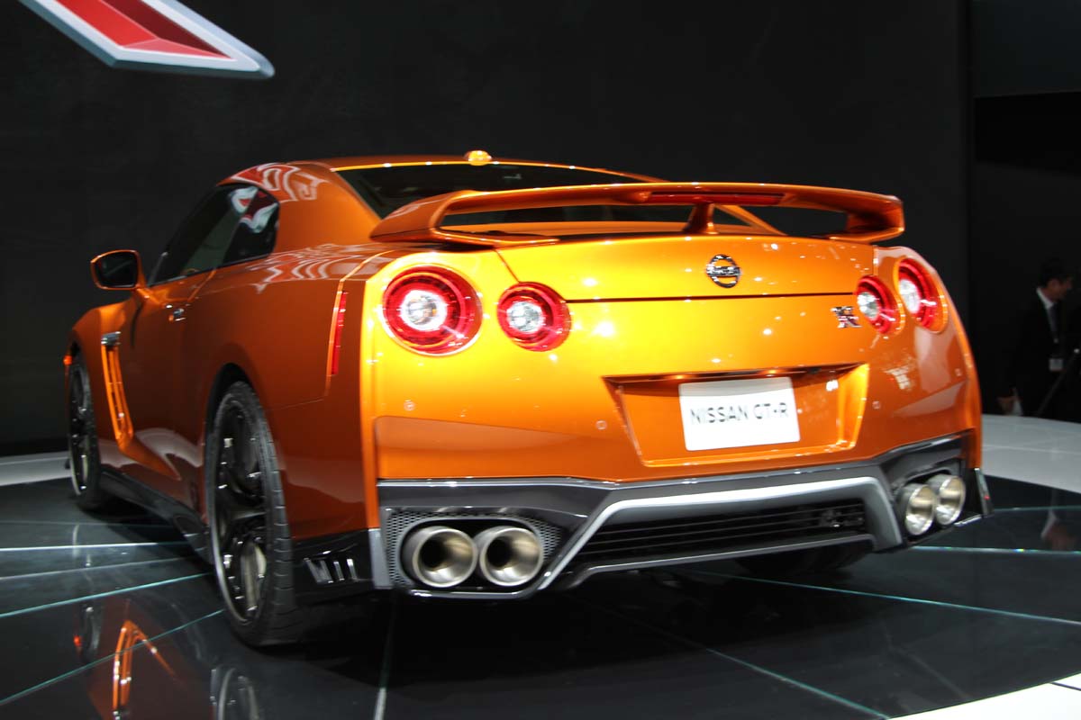 Nissan GT-R 2017 (20)