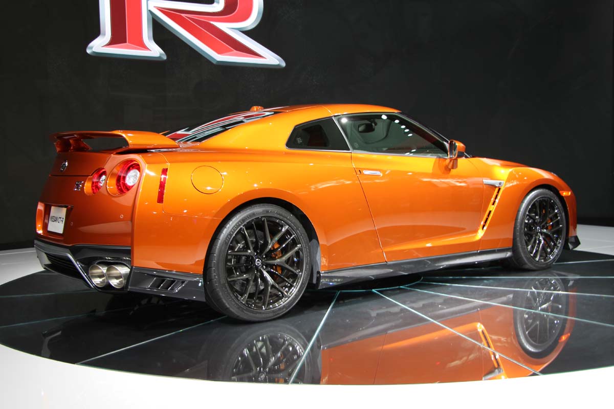 Nissan GT-R 2017 (5)