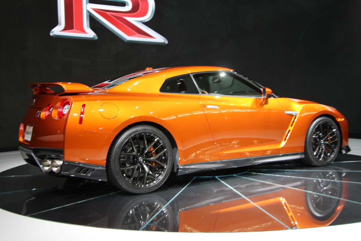 Nissan GT-R 2017 (6)