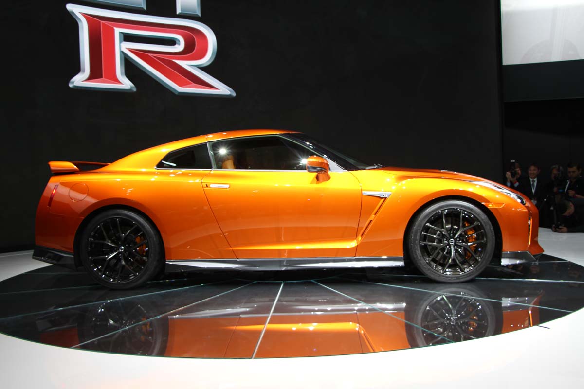 Nissan GT-R 2017 (7)