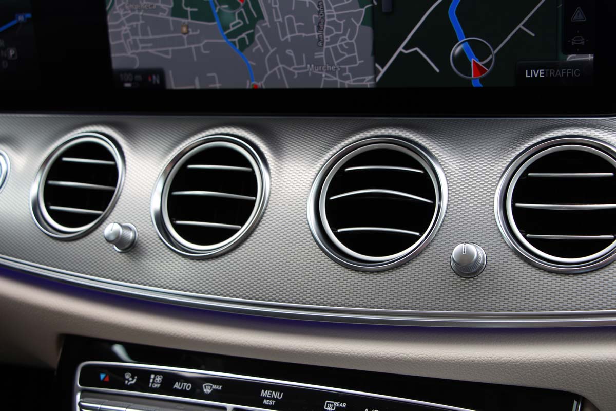Mercedes-Benz E 2017 (26)