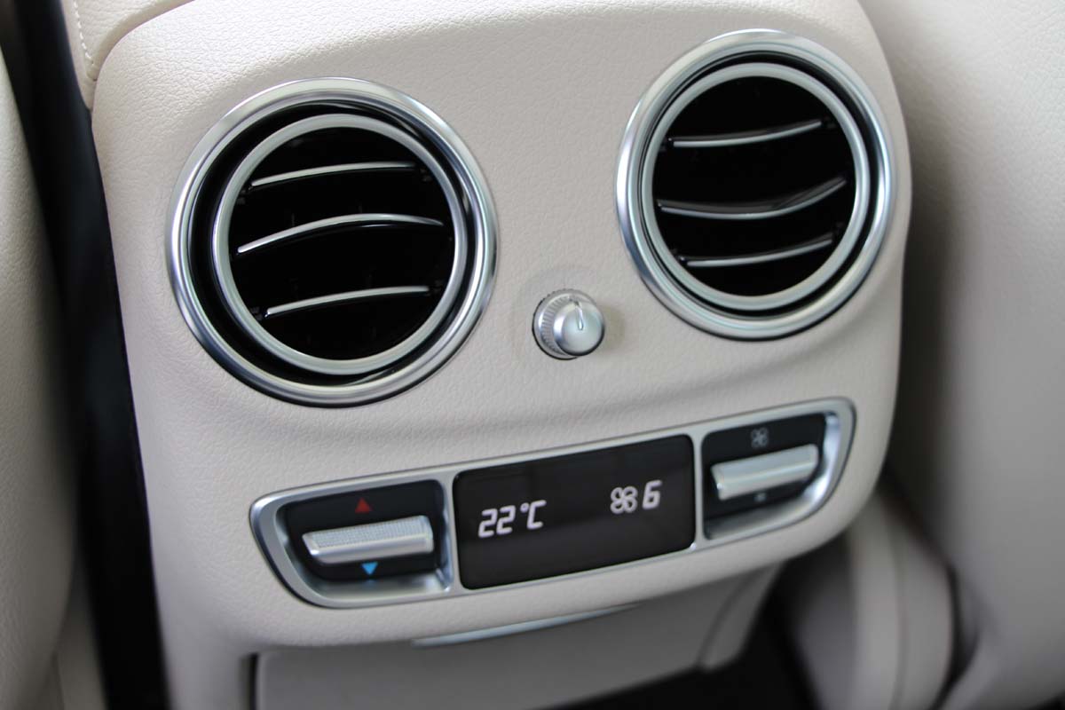 Mercedes-Benz E 2017 (40)