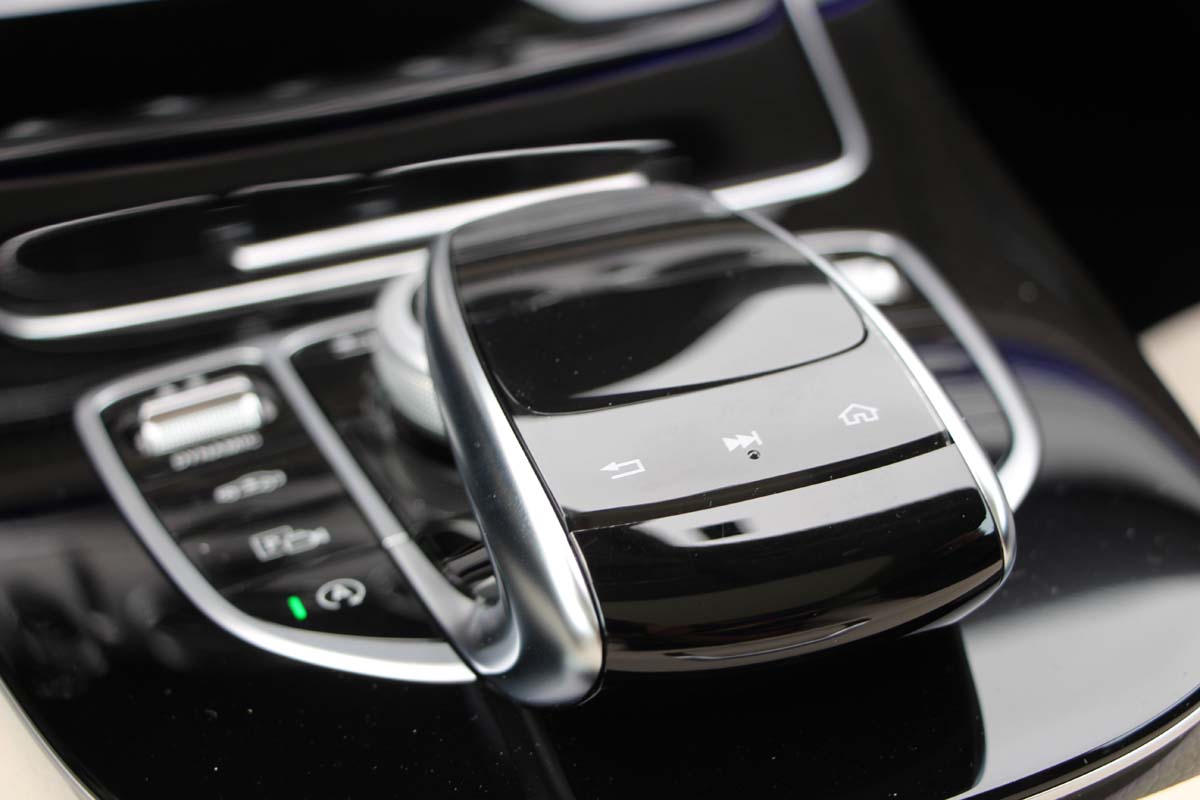 Mercedes-Benz E 2017 (48)