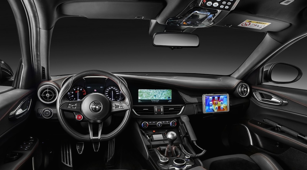 Alfa Romeo Giulia-QV Police 2016-17