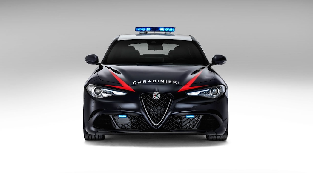 Alfa Romeo Giulia-QV Police 2016-4